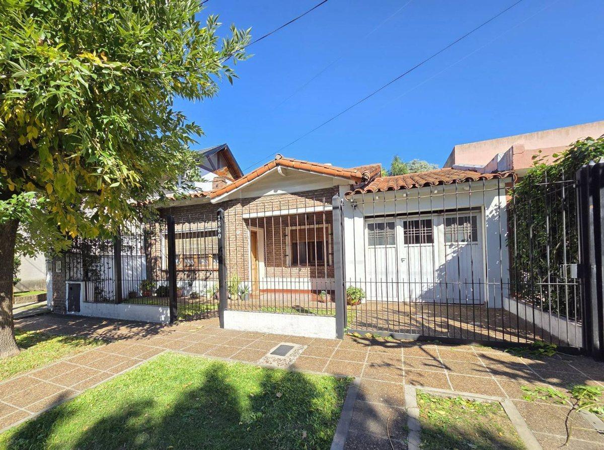 Foto de VENTA CASA 4 AMBIENTES HURLINGHAM JARDIN GARAGE, imagen 5