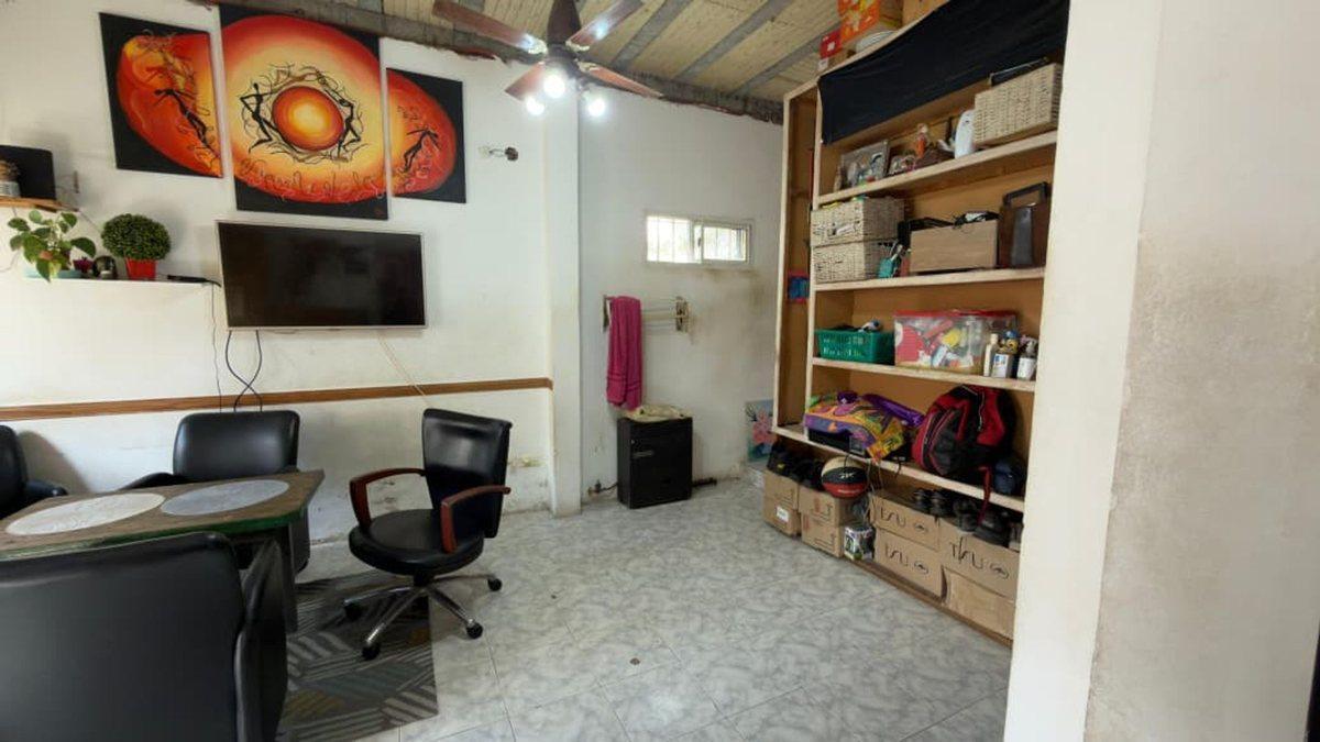 Foto de VENTA CASA 5 AMBIENTES EN SAN MIGUEL, imagen 1