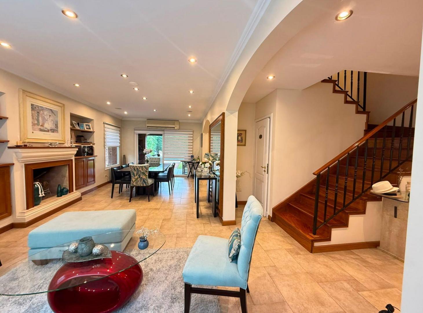 Foto de VENTA CASA 6 AMB HARAS PILAR CABALLERIZA. PERMUTA, imagen 2
