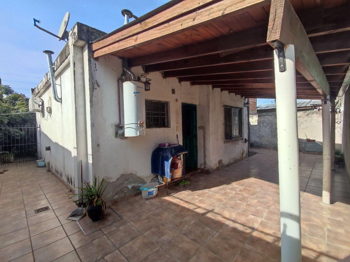 Foto de CASA 4 AMBIENTES VENTA BELLA VISTA COCHERAS JARDÍN, imagen 4