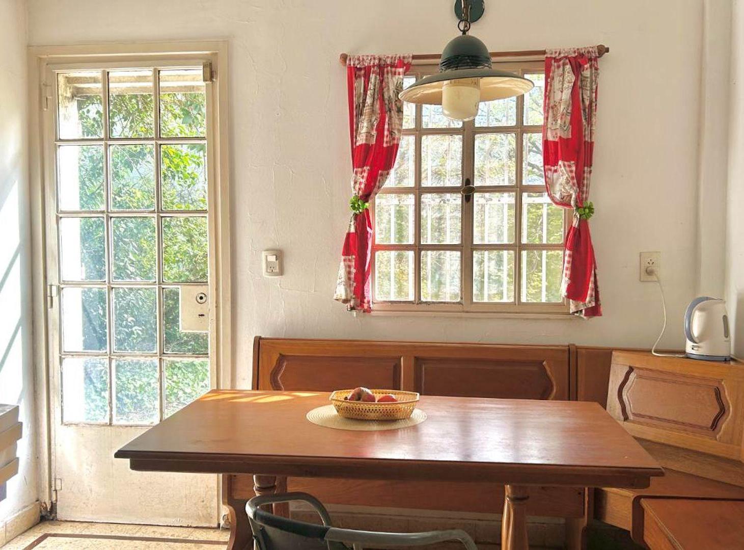 Foto de VENTA CASA 5 AMB JARDIN PILETA QUINCHO HURLINGHAM, imagen 4