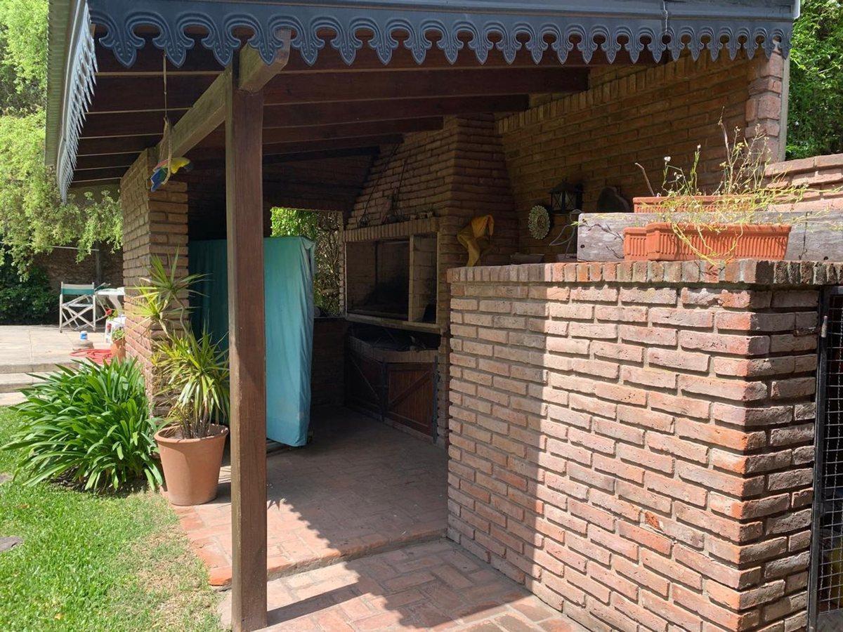 Foto de VENTA CASA 4 AMBIENTES EN DE VICENZO CHICO, imagen 4