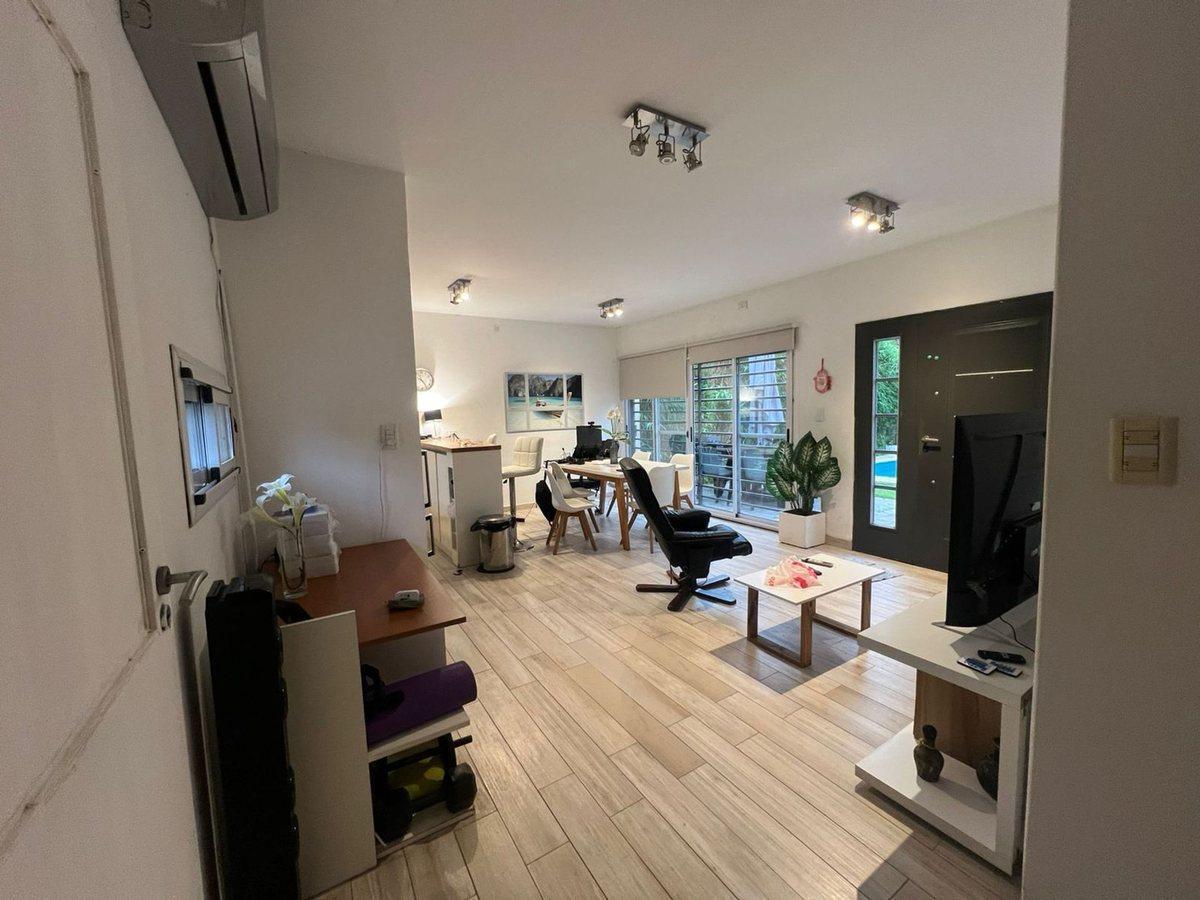 Foto de VENTA CASA 4 AMBIENTES DE VICENZO CHICO PILAR, imagen 5