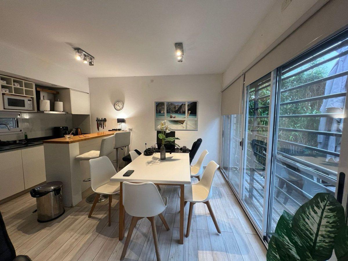 Foto de VENTA CASA 4 AMBIENTES DE VICENZO CHICO PILAR, imagen 2