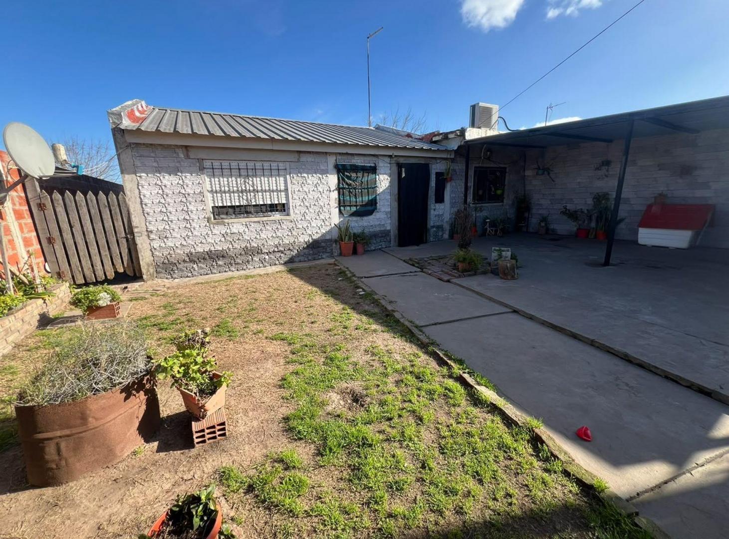 Foto de VENTA CASA 3 AMB CON COCHERA Y JARDÍN EN MORENO, imagen 4