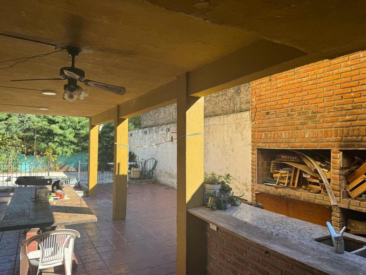 Foto de VENTA CASA 5 AMB BARRIO LAS PALMAS MUÑIZ SANMIGUEL, imagen 1