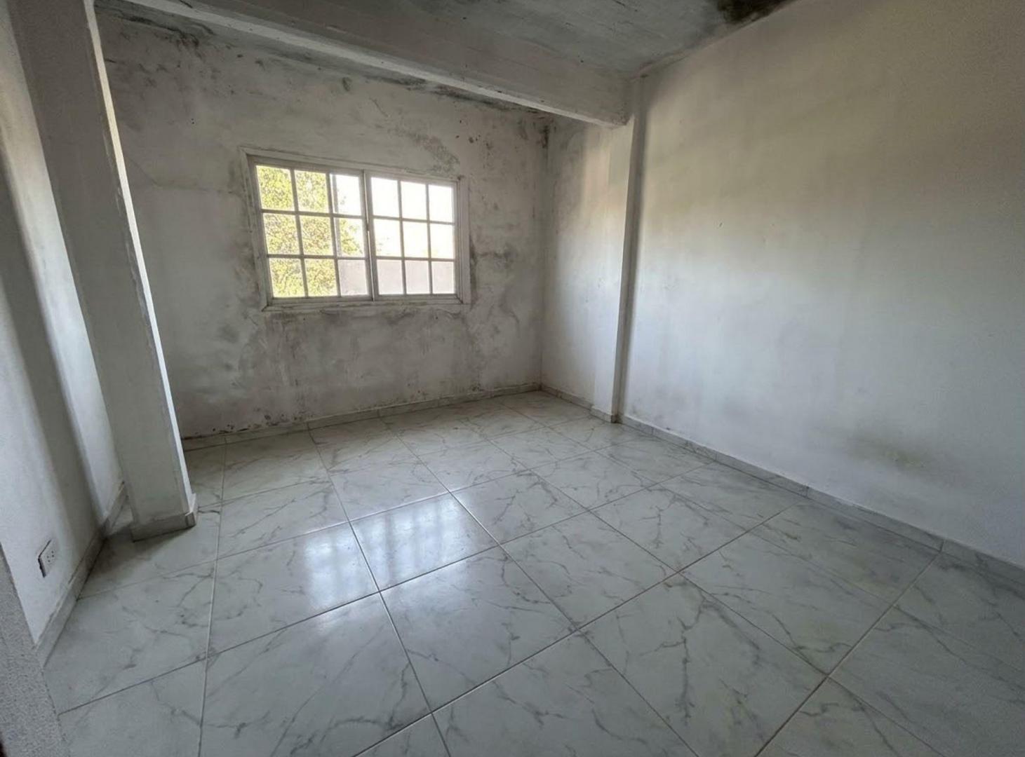 Foto de VENTA CASA 3 AMB C/ DEPTOS SAN MIGUEL, imagen 5