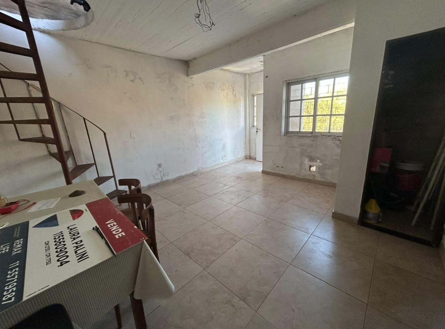 Foto de VENTA CASA 3 AMB C/ DEPTOS SAN MIGUEL, imagen 3