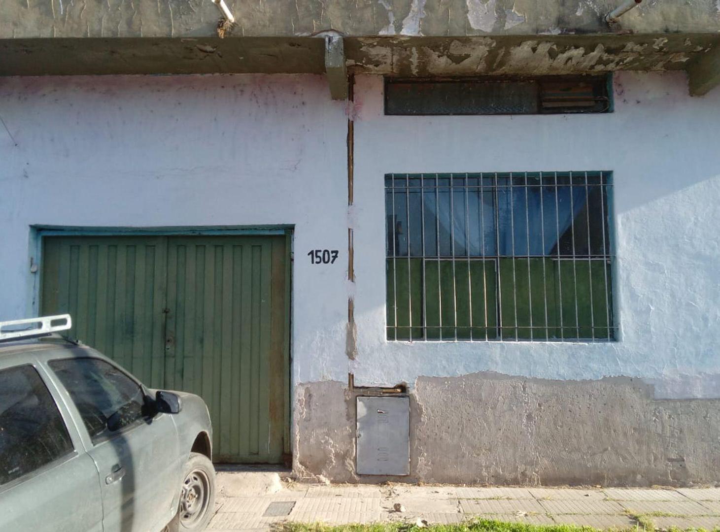 Foto de VENTA CASA Y LOCAL ITUZAINGO, imagen 3