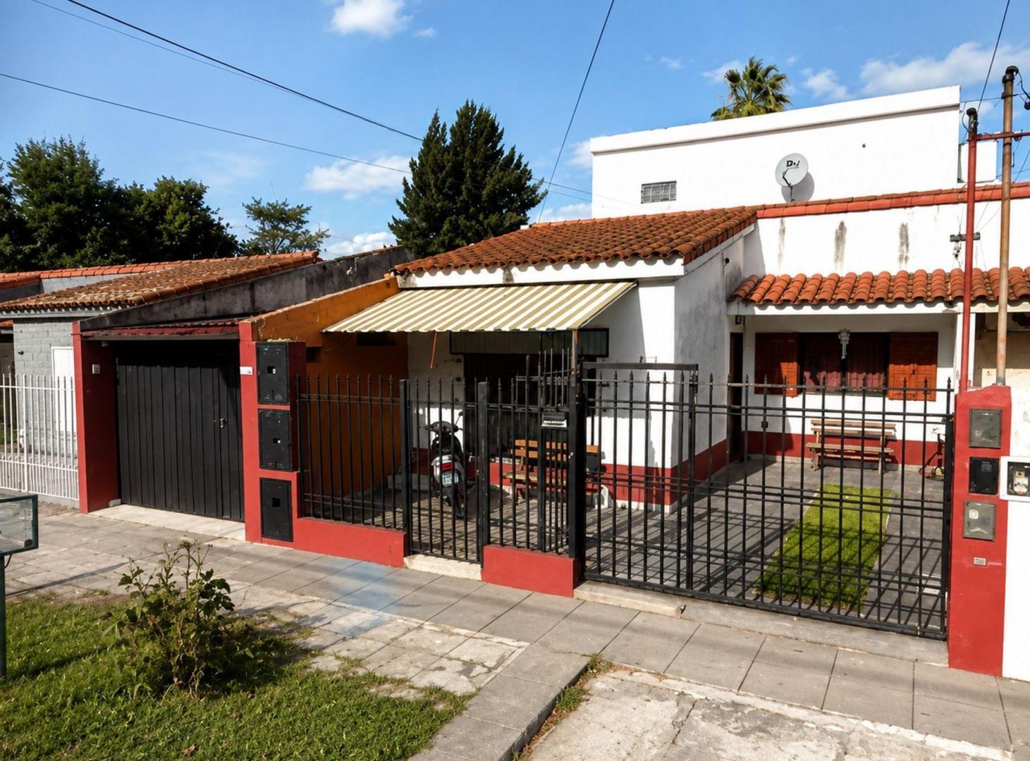 Foto de CASA 3 AMBIENTES VENTA VILLA TESEI, imagen 1