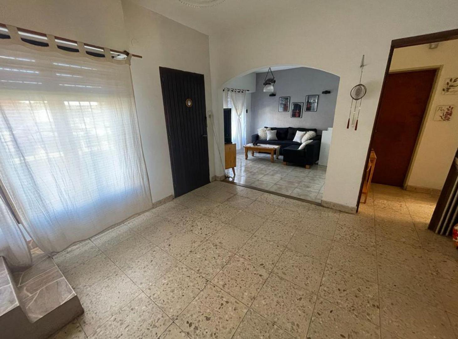 Foto de ALQUILER PROPIEDAD 5 AMBIENTES - SAN JUSTO, imagen 3