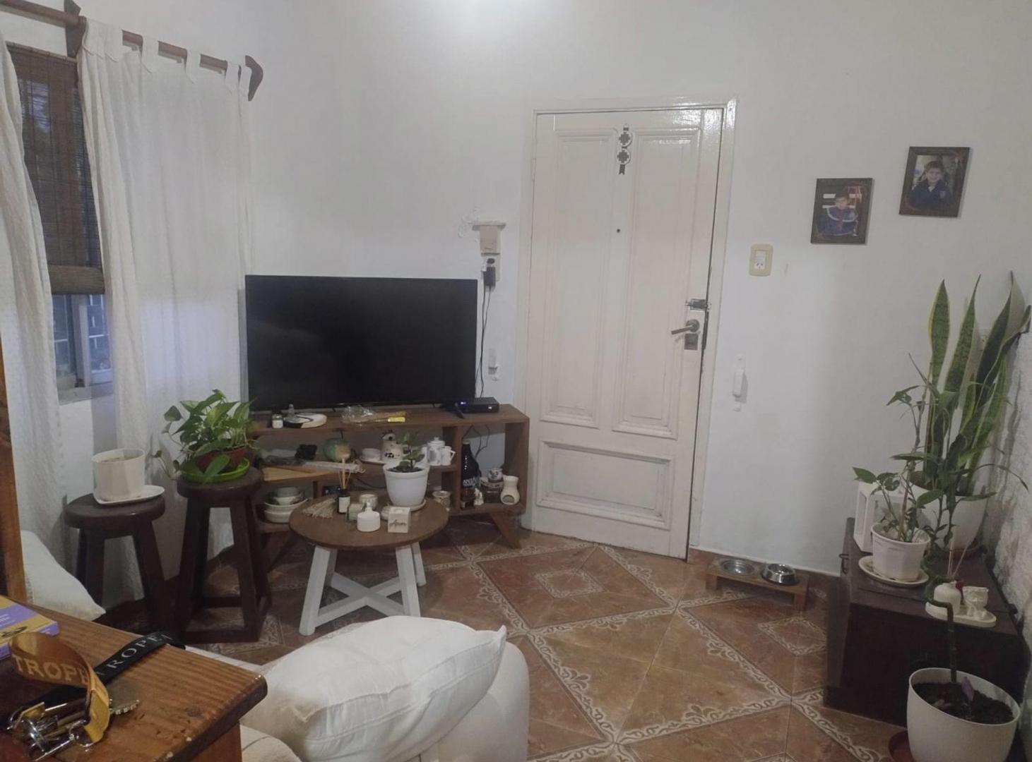 Foto de VENTA CASA CON MONOAMBIENTE EN GARIN, imagen 3