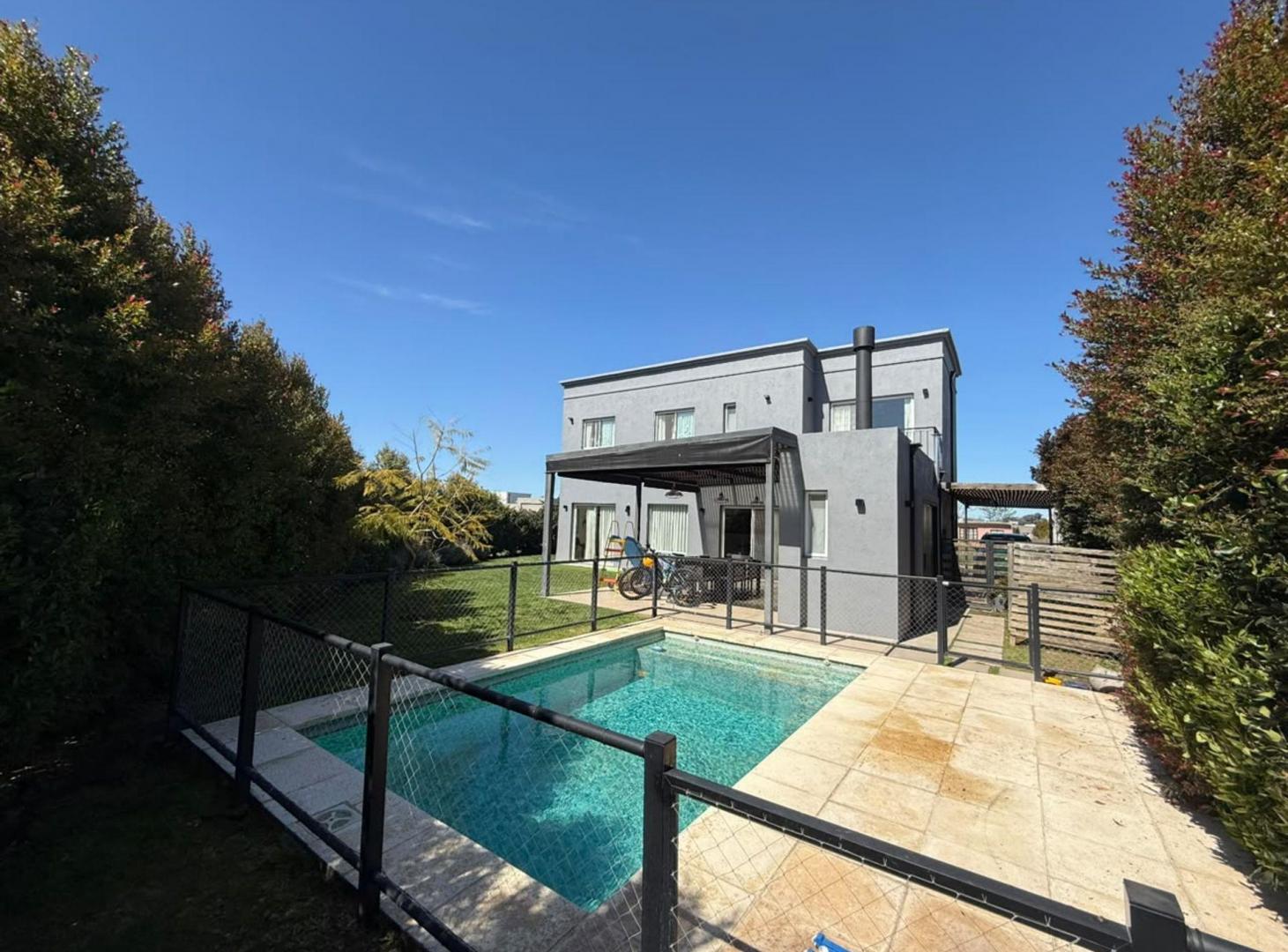 Foto de VENTA CASA 5 AMB. CENTRAL BARRIO SAN RAMON. PILAR, imagen 3