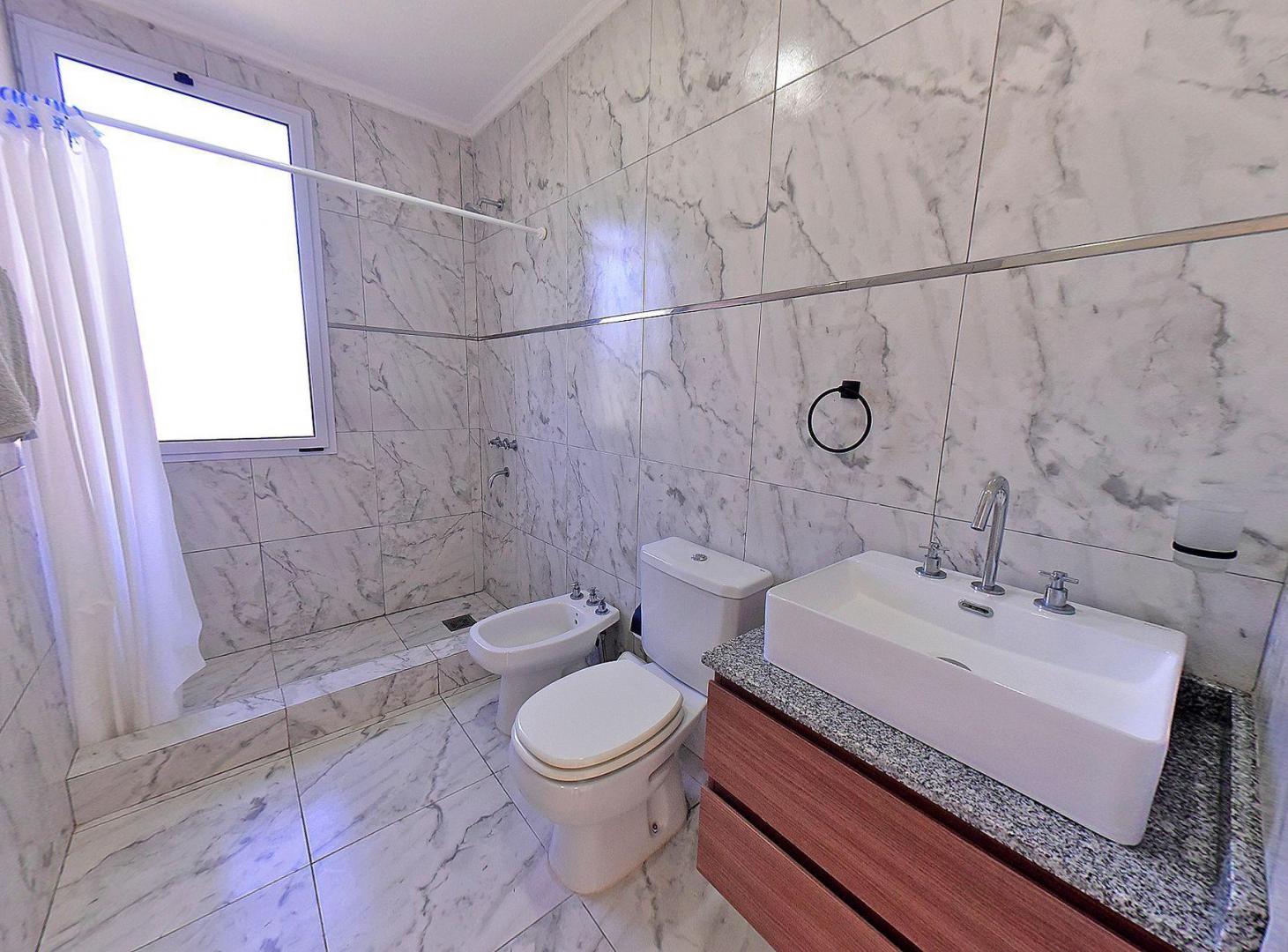 Foto de VENTA CASA NUEVA 4 AMB LUJAN HOSTERIA LOTE 1000 M, imagen 4