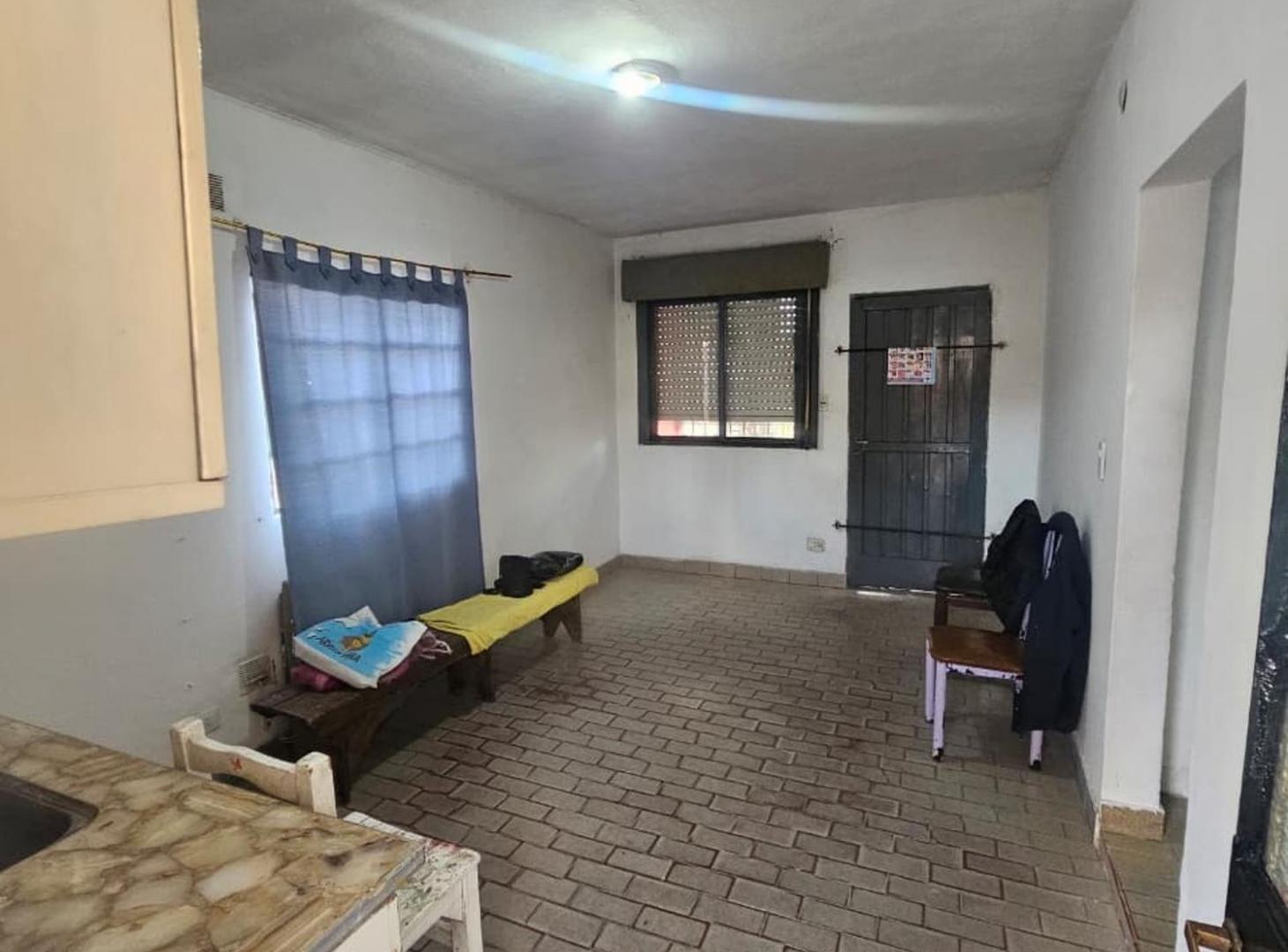 Foto de VENTA CASA CON JARDIN JOSÉ C PAZ, imagen 1
