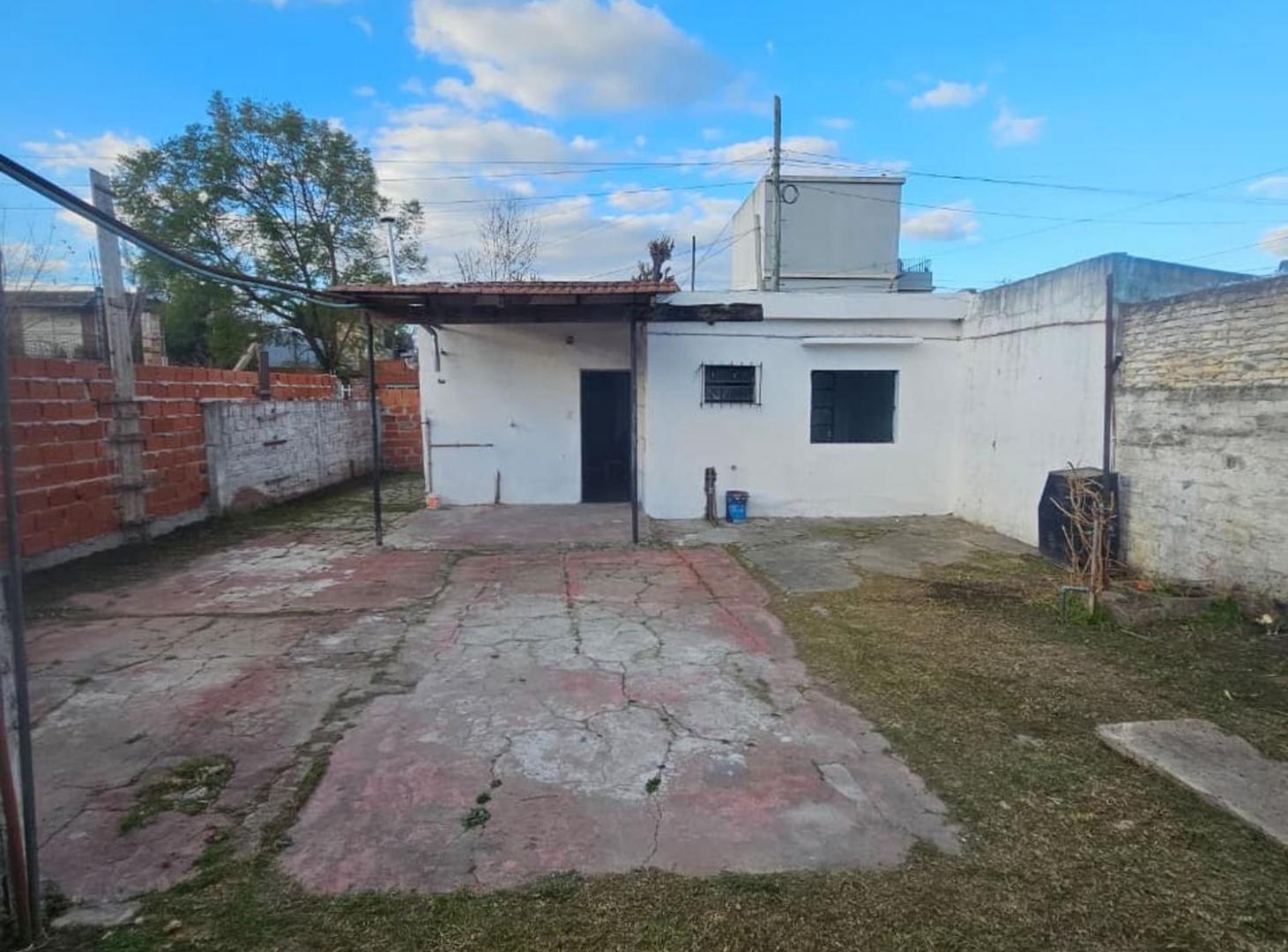 Foto de VENTA CASA CON JARDIN JOSÉ C PAZ, imagen 4