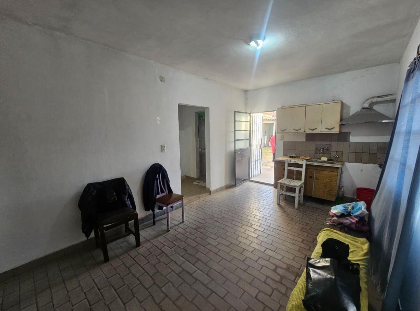 Foto de VENTA CASA CON JARDIN JOSÉ C PAZ, imagen 3