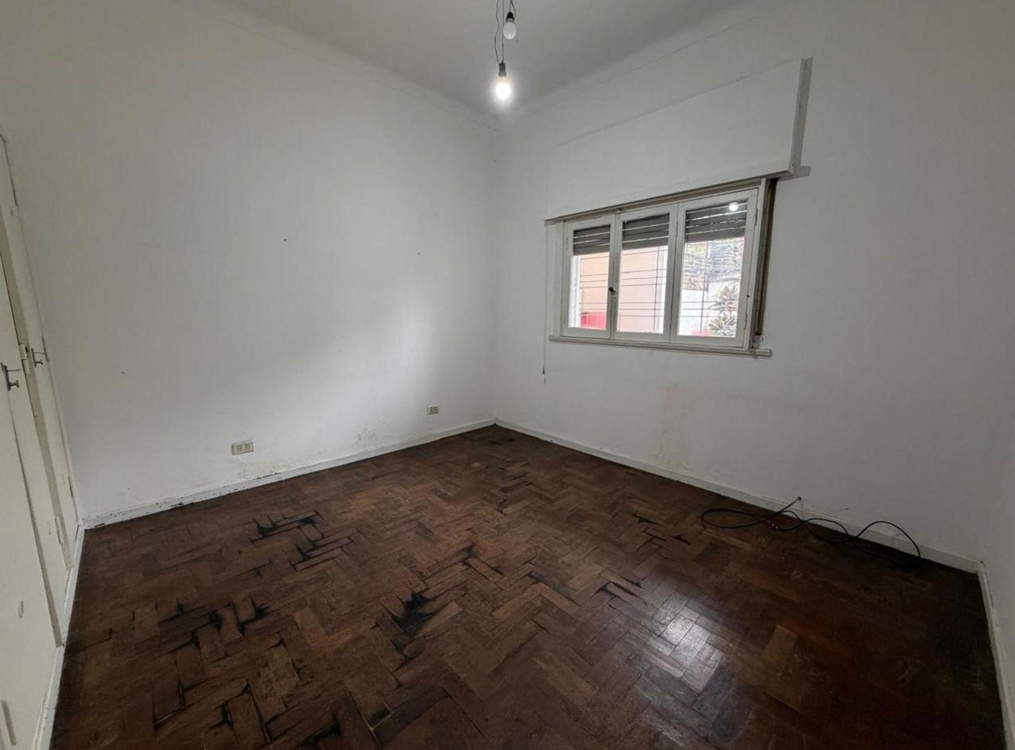 Foto de VENTA CASA 3 AMB CON PATIO LUZURIAGA APTO CREDITO, imagen 4
