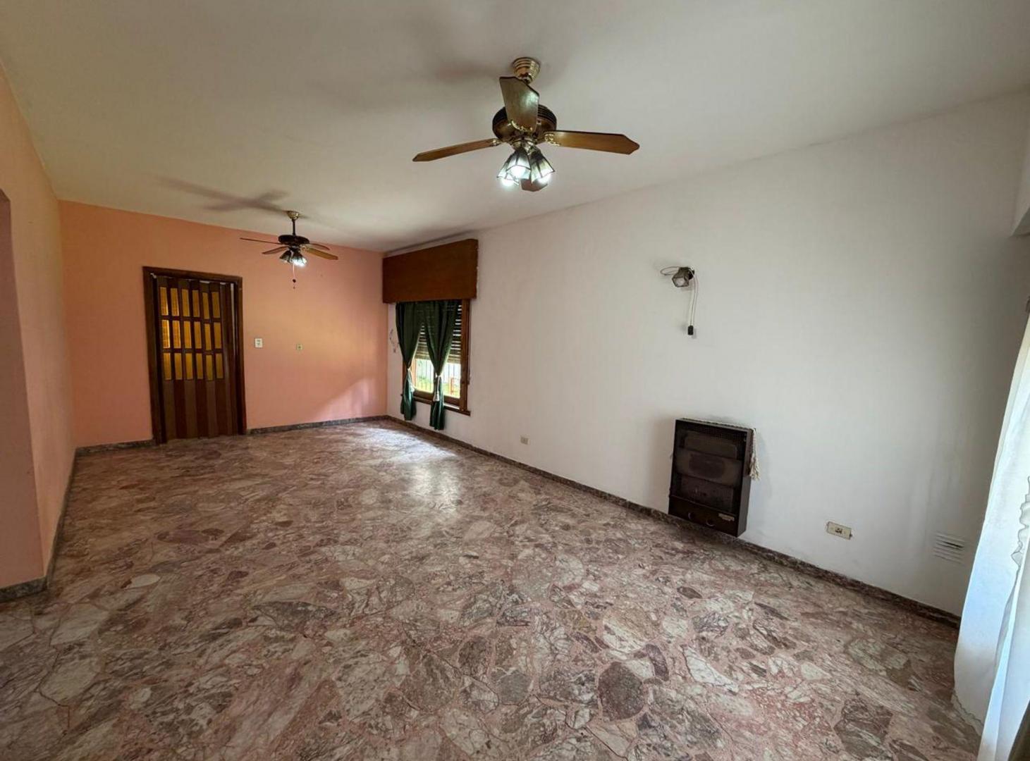 Foto de VENTA CASA 3 AMB JARDIN JOSE C PAZ, imagen 4