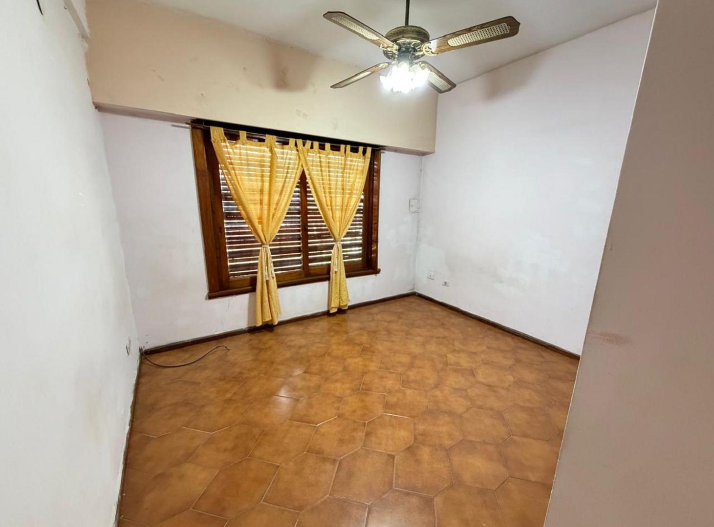 Foto de VENTA CASA 3 AMB JARDIN JOSE C PAZ, imagen 5
