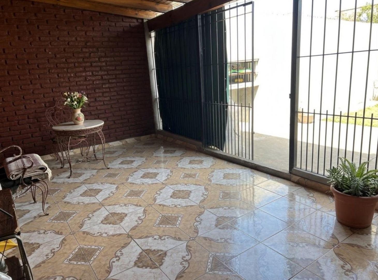 Foto de VENTA CASA 3 AMB. SOBRE AV. CROACIA - JOSE C PAZ, imagen 4