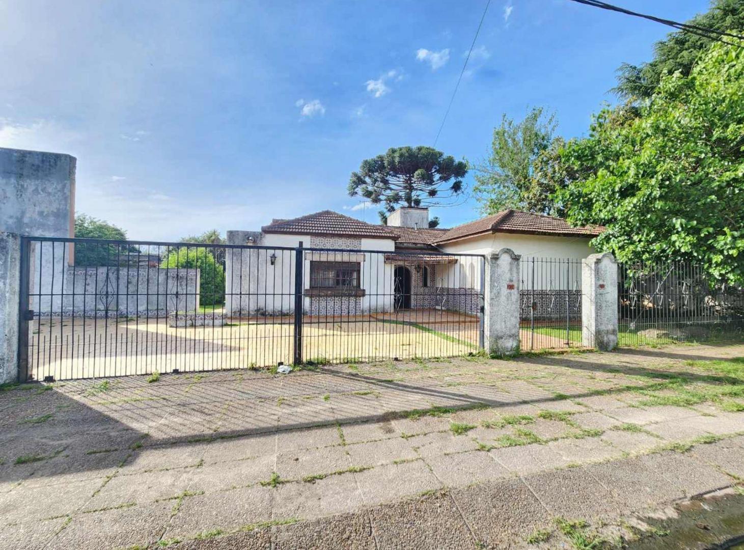 VENTA LOTE ZONIFICACION R4 1.590 M² ING. SOURDEAUX