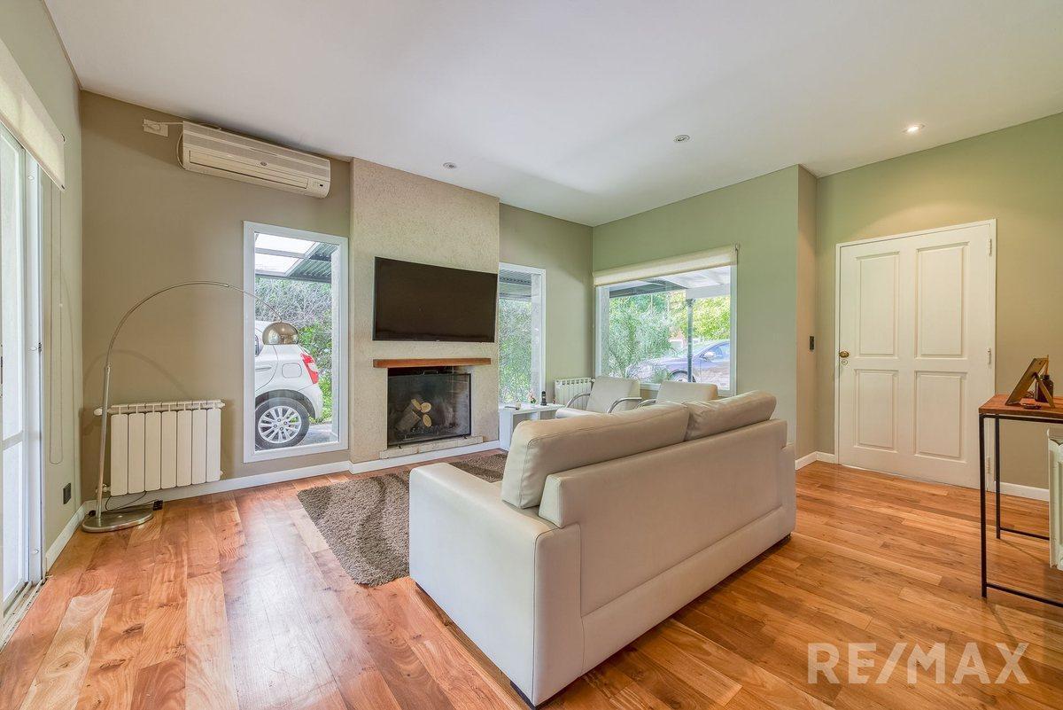 Foto de VENTA CASA EN EL BARRIO CERRADO "VILLA VICTORIA", imagen 5