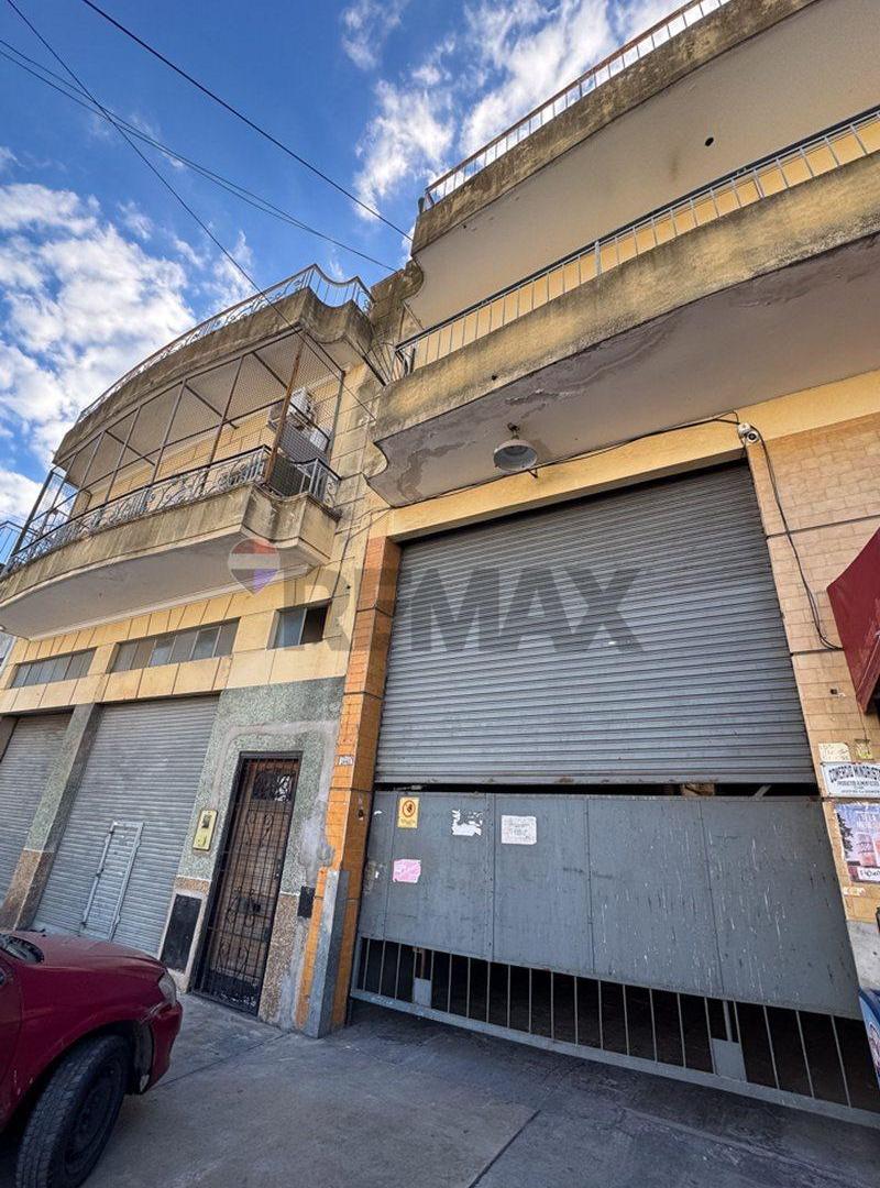 Venta Galpón + PH + Local  en Villa Soldati