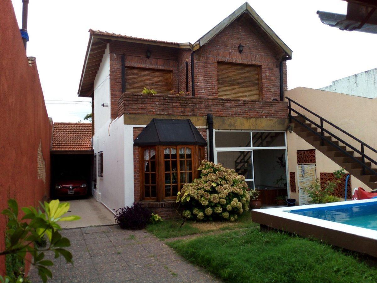 Foto de VENTA CASA QUILMES 5 AMB QUINCHO PILETA PARRILLA, imagen 3