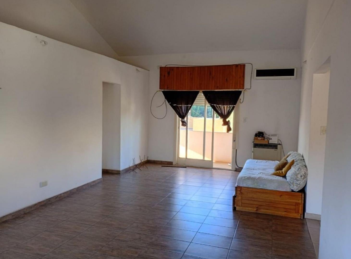 Foto de PH 4 AMBIENTES MORÓN SUR BALCÓN SIN EXPENSAS, imagen 2