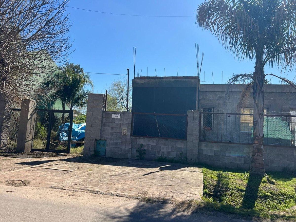 Foto de VENTA CASA DE VICENZO CHICO A TERMINAR PILAR, imagen 4