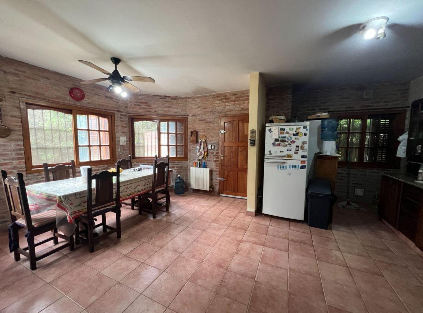 Foto de VENTA CASA 5 AMBIETNES De Vicenzo Chico, Pilar, imagen 3