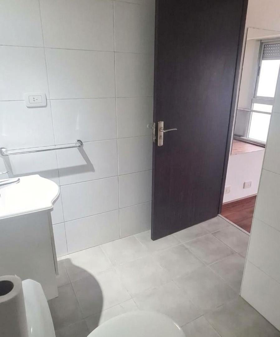 Foto de VENTA DTO 2 AMB V. PUEYRREDON BALCON VISTA ABIERTA, imagen 4