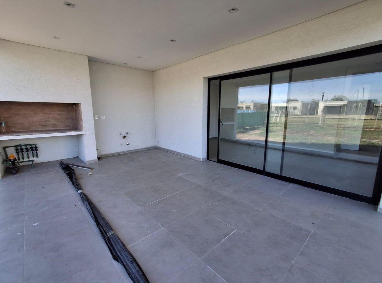 Foto de VENTA CASA A ESTRENAR SANTA LUCIA PILAR DEL ESTE, imagen 1