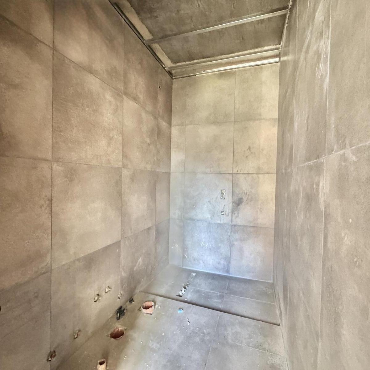 Tríplex de 3 ambientes con jardín, piscina y cochera en venta en Olivos, Vicente López.
