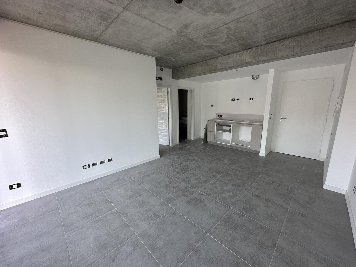 Excelente departamento de dos ambientes con vista al Río a la venta, en Olivos.