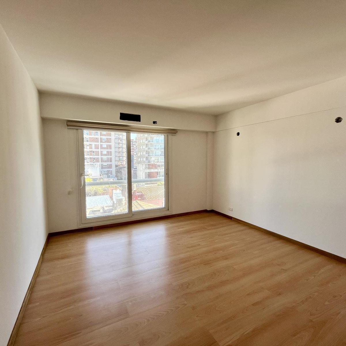 Foto de Divino departamento en dúplex con cochera en alquiler a metros del, imagen 2