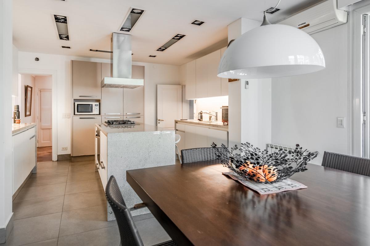 Foto de Casa en venta con jardín y piscina para vivir de la mejor manera en, imagen 3