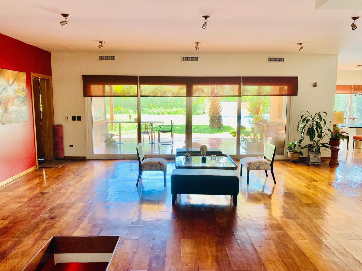 Foto de Excelente casa sobre lote de 1000m2 en venta en el Barrio Privado La, imagen 3