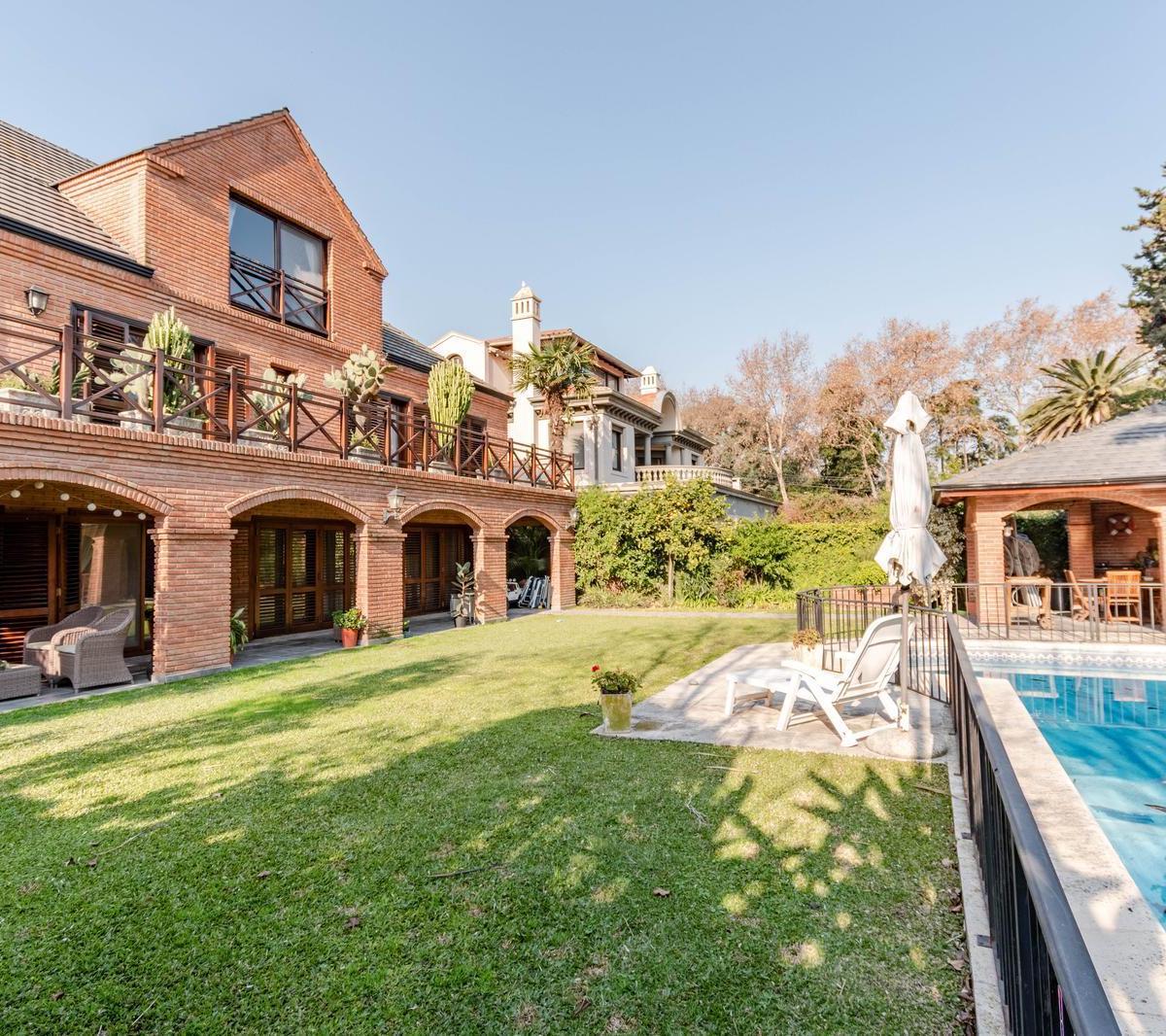 Foto de Importante casa sobre 810m2 de terreno en venta en Martínez, de Av, imagen 4