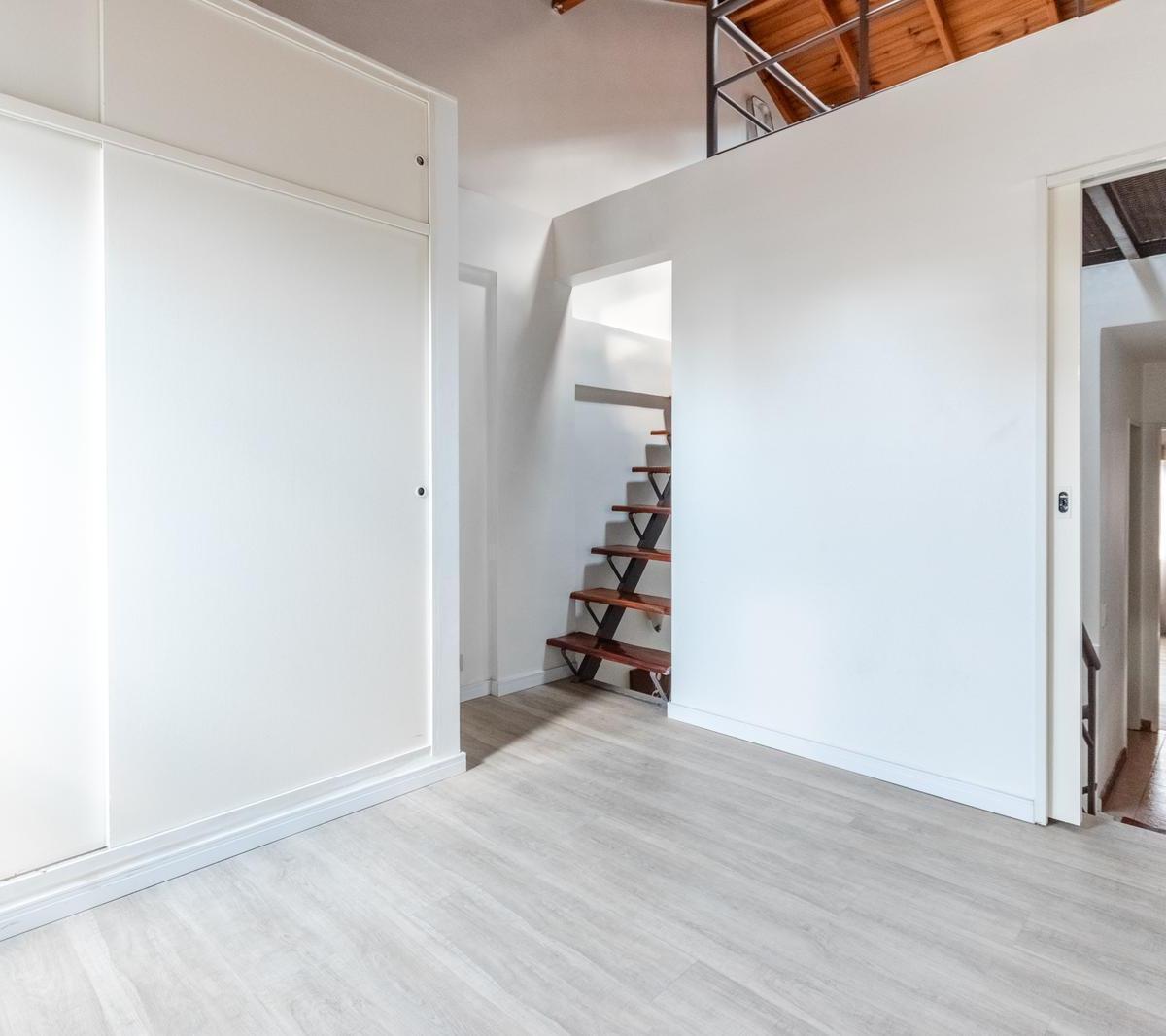 Muy Lindo Departamento Tipo Casita con Expensas Bajisimas en El Limite Entre Belgrano y Nuñez. 2