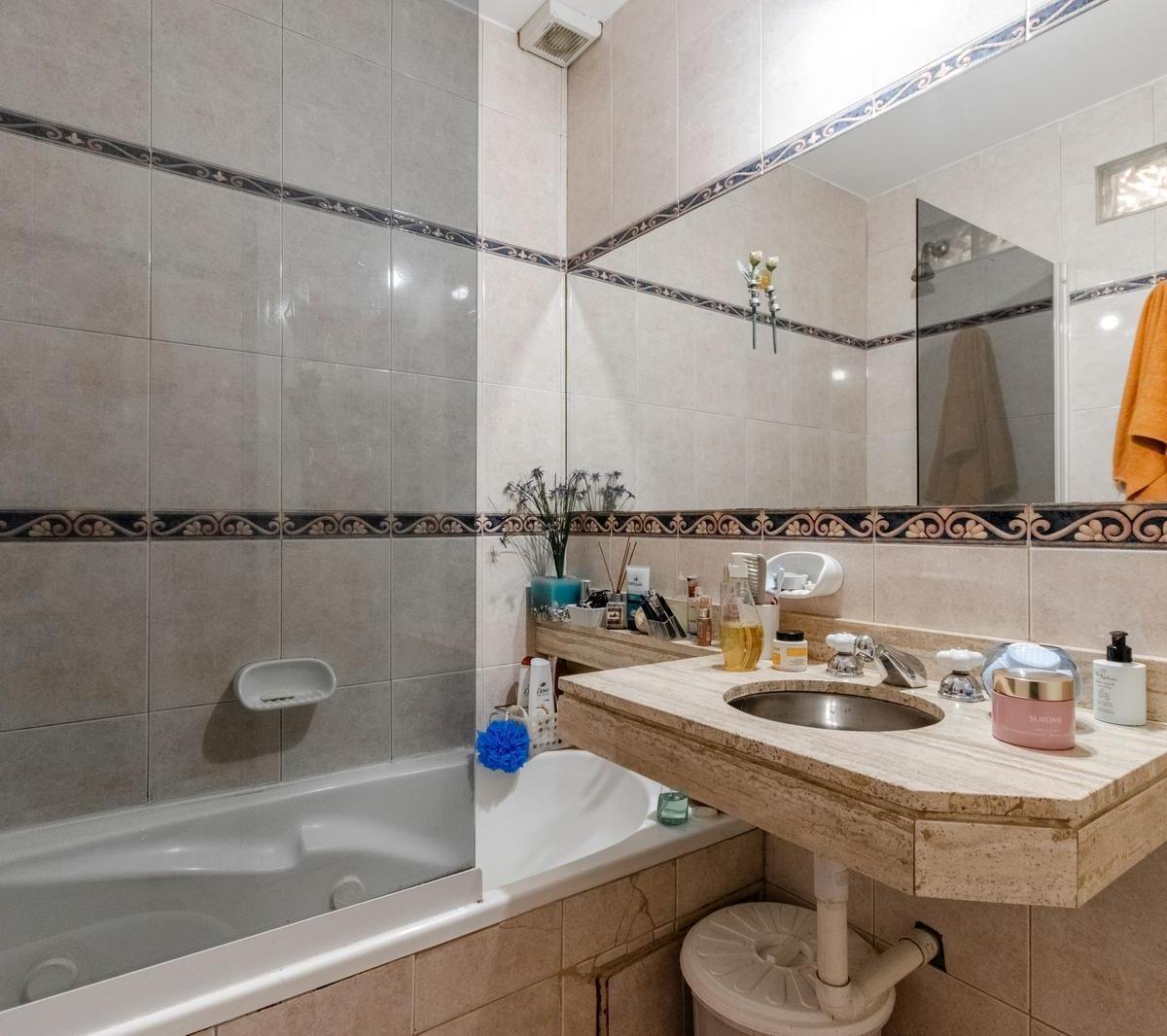 Muy Lindo Departamento Tipo Casita con Expensas Bajisimas en El Limite Entre Belgrano y Nuñez. 4