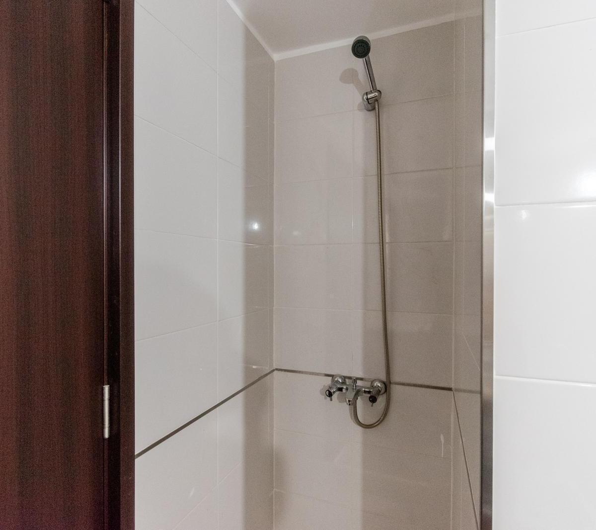 Foto de Luminosa oficina en venta y alquiler, semi piso alto, en Caballito, imagen 5