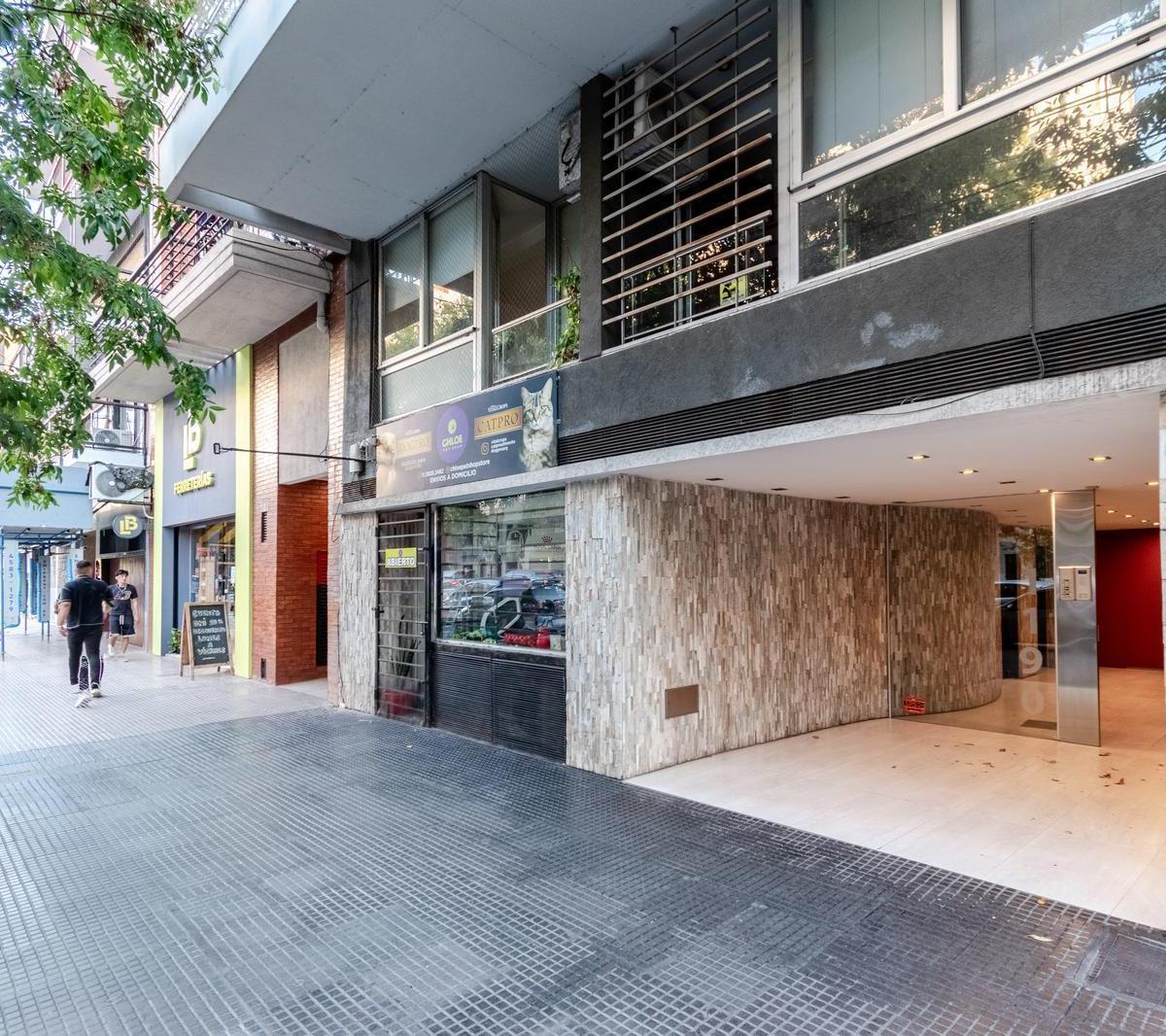 Foto de Luminosa oficina en venta y alquiler, semi piso alto en Caballito, imagen 2