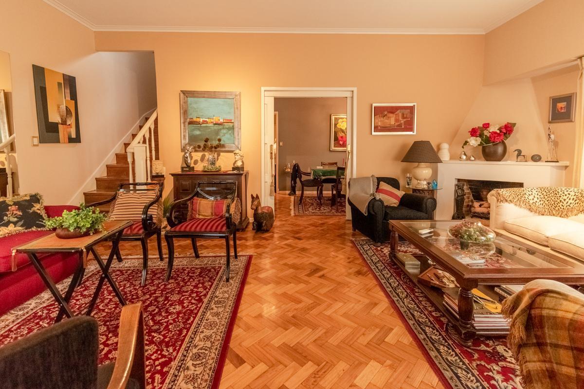 Foto de Excelente casa en venta a pocas cuadras del centro de Martínez., imagen 3