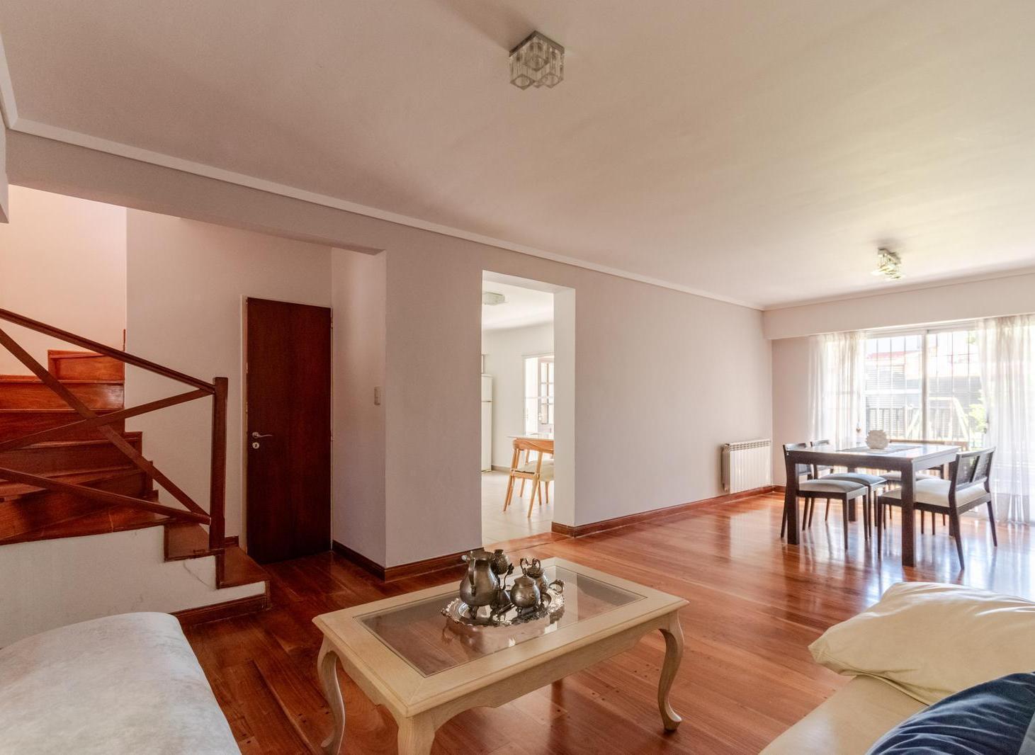 Foto de Impecable casa en venta con todas las comodidades, jardín y piscina en, imagen 3