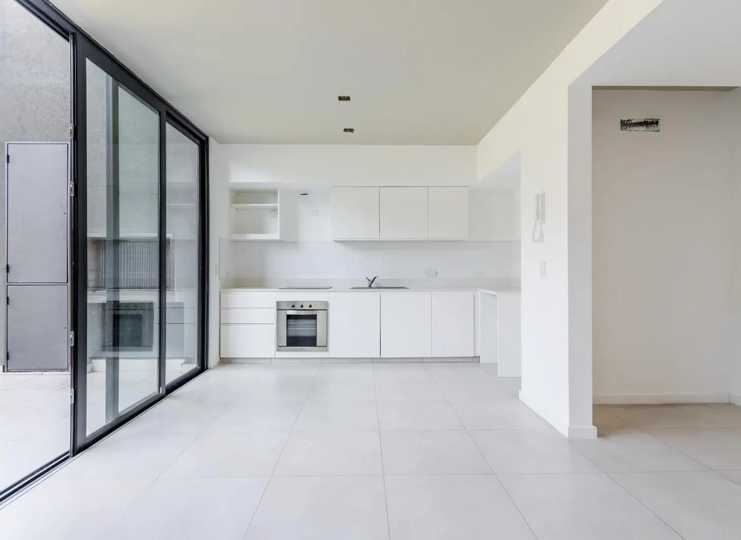 Imperdible departamento en dúplex con jardín propio en venta en Nuevo Beccar Central. 4