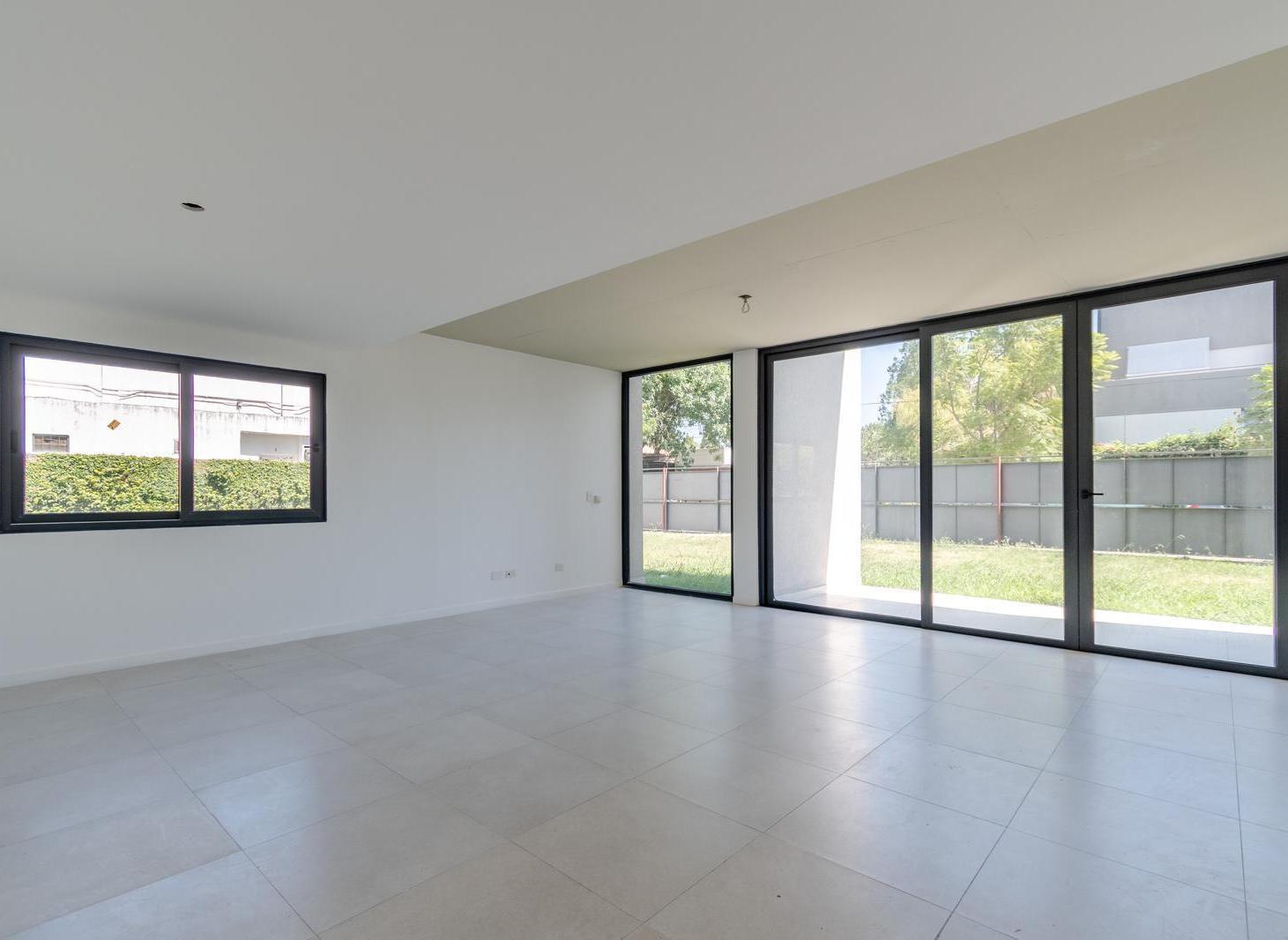 Foto de Imperdible departamento en dúplex con jardín propio en venta en Nuevo, imagen 3