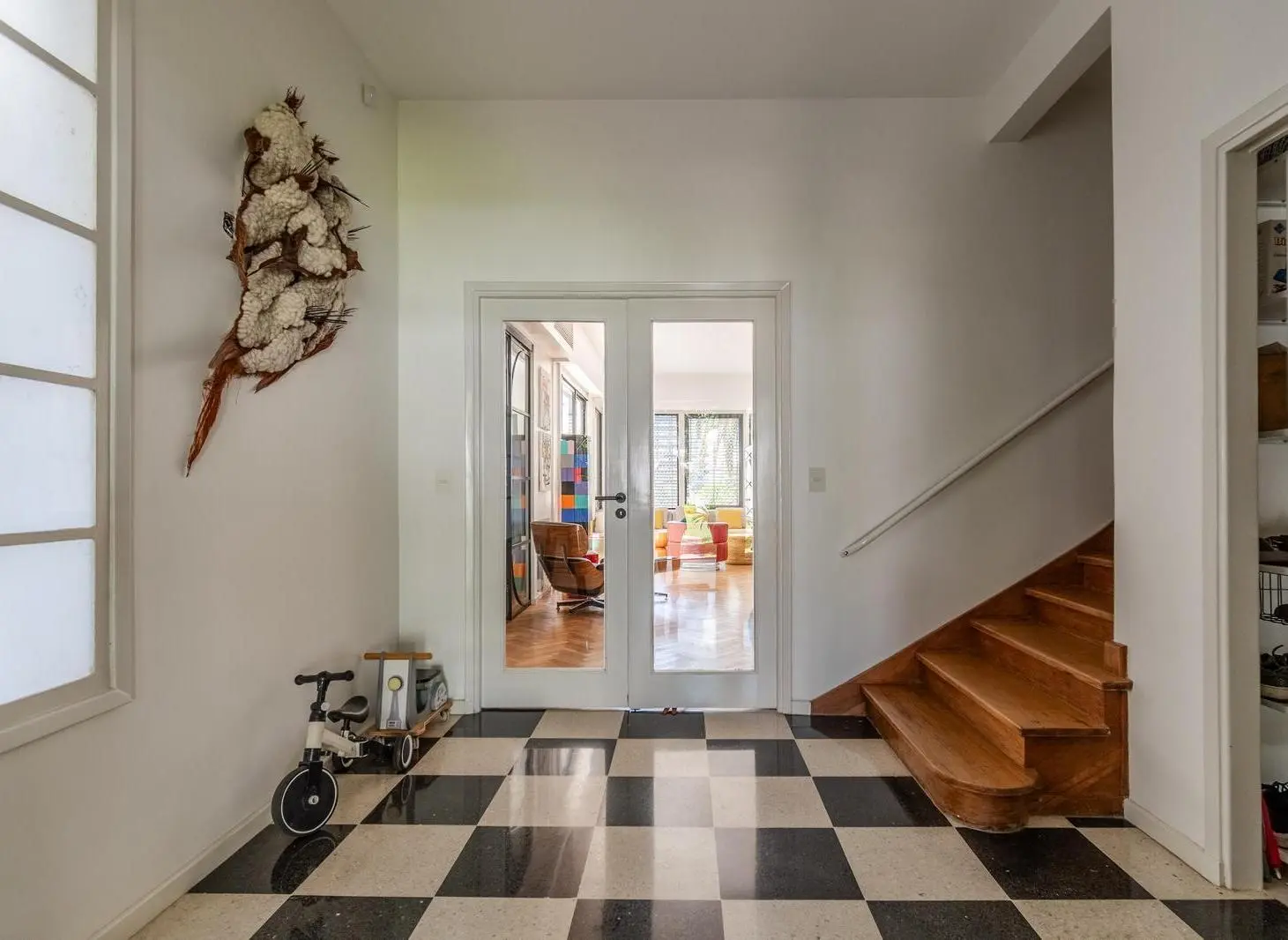 Maravillosa casa en venta con 1018M2 de lote sobre la barranca de Vicente López en cul de sac. 3