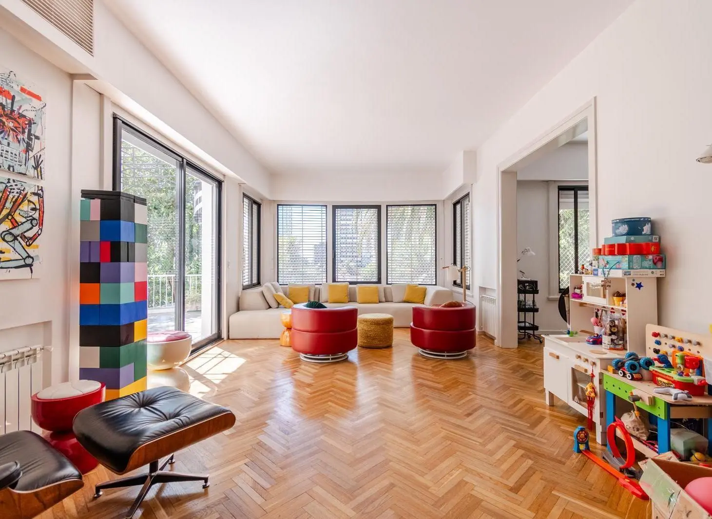 Maravillosa casa en venta con 1018M2 de lote sobre la barranca de Vicente López en cul de sac. 5